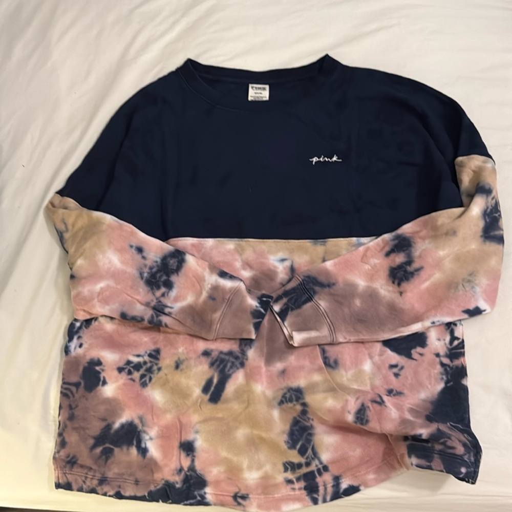 Victoria’s Secret Pink Crew Neck